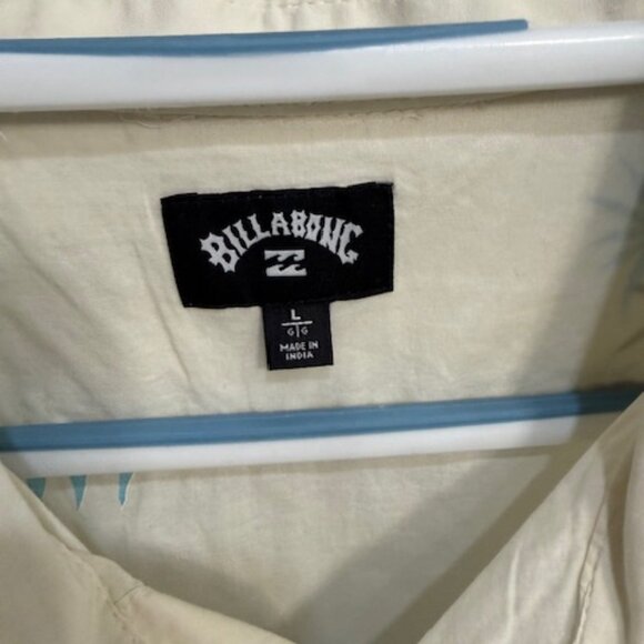 Pacsun  Button-Up Shirt - Large NWT - Picture 4 of 4